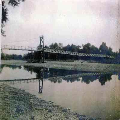 Swinging Foot Bridge