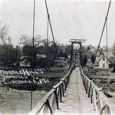 Swinging Foot Bridge