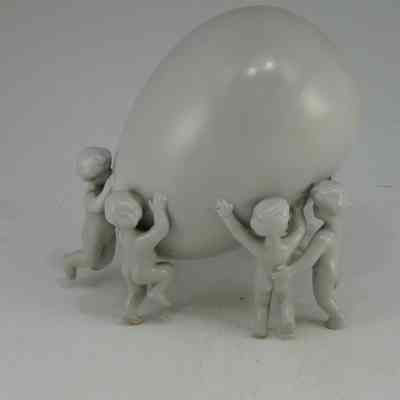 Egg with Cupid