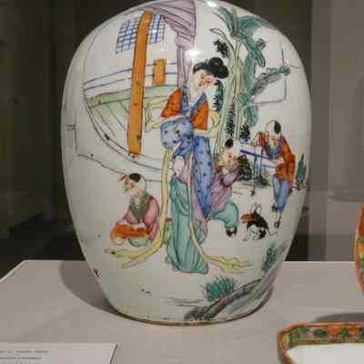 Chinese Porcelain Melon Jar