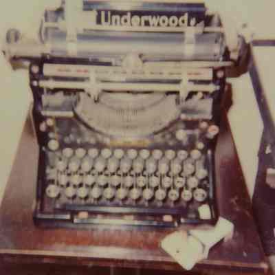 Antique Typewriter w/stand