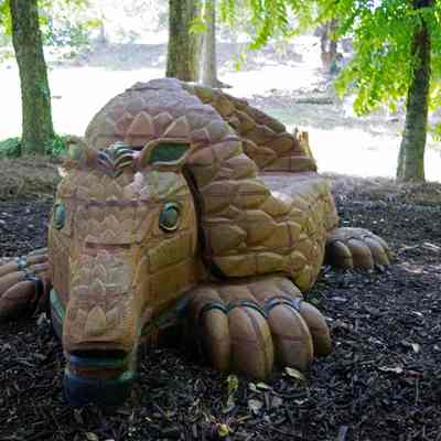 Armadillo Bench