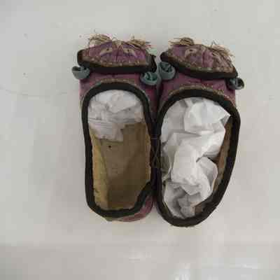 Silk Shoe Oriental