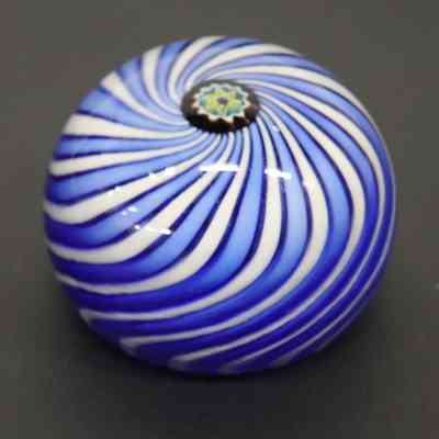 Blue/ White Candystripe with Flower Center
