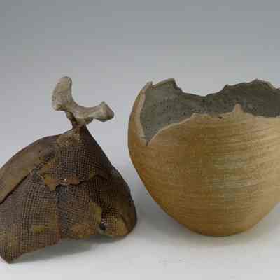 Pod from Jar with Lid