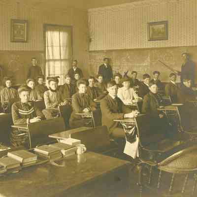 Fairland School classroom, 1903