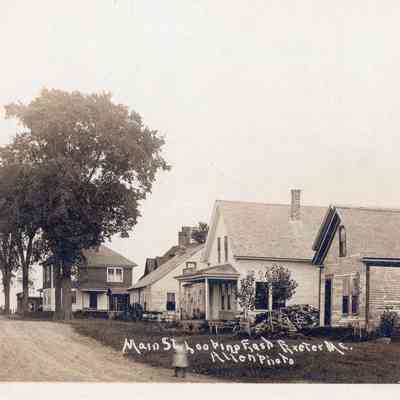 Exeter Corner Looking East