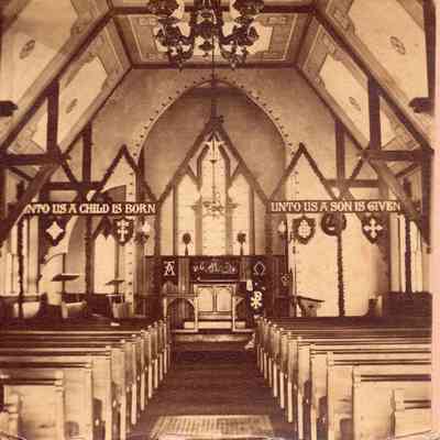 Holy Trinity Church, Interior