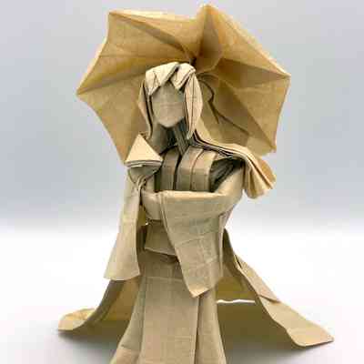 (F) - Huang, Zhen Ming (Folder, Taiwan); Chen, Xiao (Creator, China) - Walking in the Rain