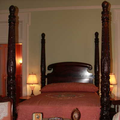 Bed, Four-Poster