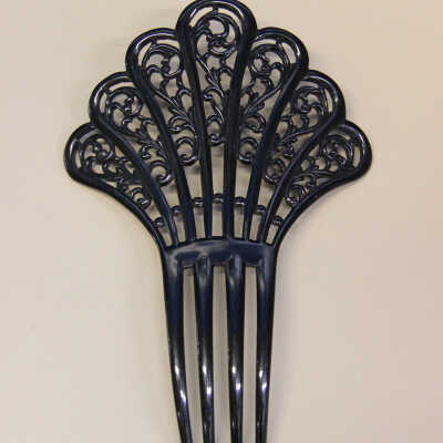Comb