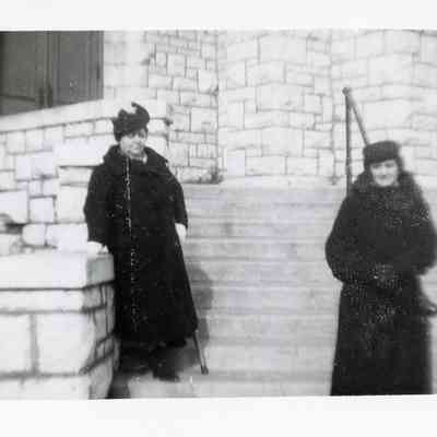 Women at the Pro Cathedral