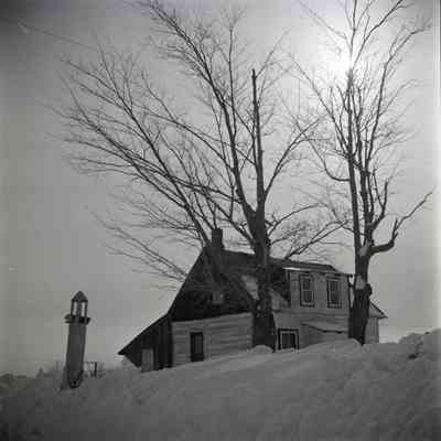 Dreary Old House near North Bay