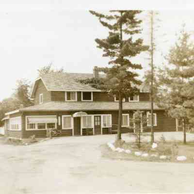 Lakeview Hotel In 1942