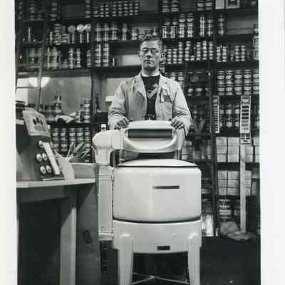 Halliday Hardware