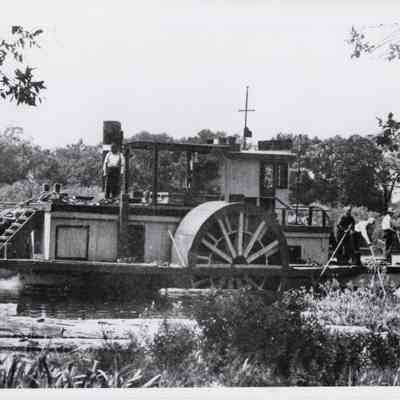 Unidentifed side paddlewheel ship