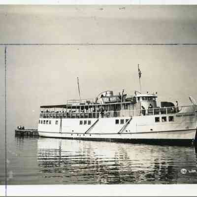 D.S. "Chief Commanda" at Government Wharf, North Bay, Ontario [handwritten on back of card]