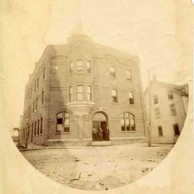 Queen's Hotel Photograph
