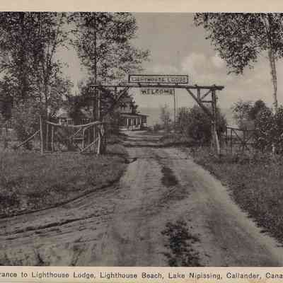Entrance to Lighthouse Lodge in Callander