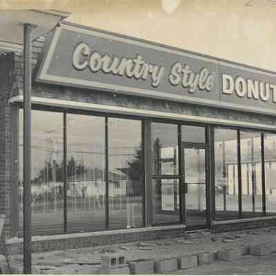Country Style Donuts