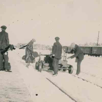 Men and Rail