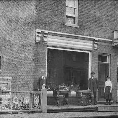 Lovell Singer Sewing Machine Shop