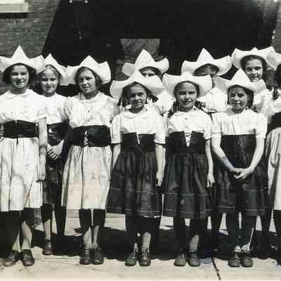 Schoolgirls in Costume at McIntyre Street School