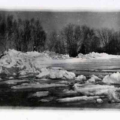 Ice on Lake Nipissing