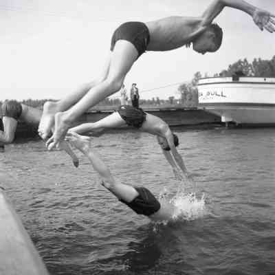 Boys Diving