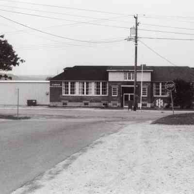 O'Brien St School