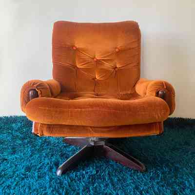 25.8.25b Mid-Century 1970s Velour Swivel/Tilt 'Egg' Lounge Chair – Burnt Orange
