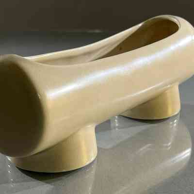 21.4.25c Clarice Cliff 731 Shape Flower Trough – Wilkinson Ltd, England c.1934