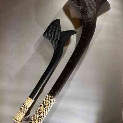 17.3.25d Fijian war clubs