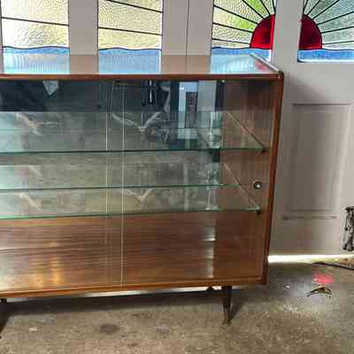 "Mid-Century Modern Showcase" - Vintage Display Cabinet