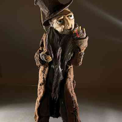 Handcrafted Stop-Motion Puppet – Top Hat Tramp (c.1970s–1990s)