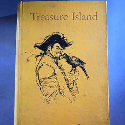 31/3/25 – 24.3.25j Treasure Island, Robert Louis Stevenson, 1965 Caxton Edition