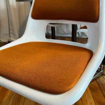 25.8.25a Vintage NAMCO Dining set – NZ-made Modernist Design