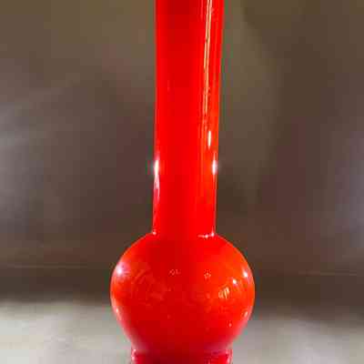 24.3.24b Mid Century Fiery Red/White Cased Art Glass Vase (attrib. Lindshammar Sweden)