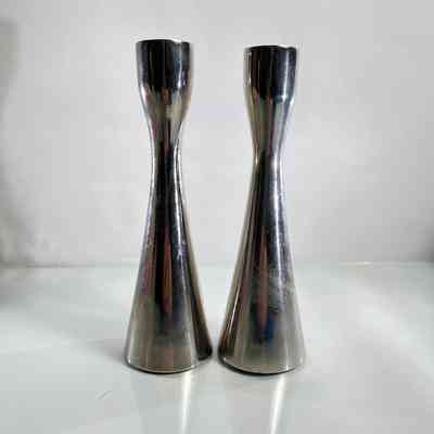 20.5.25e Pair of Mid-Century Modern Candle Holders