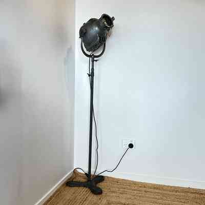 28.11.25e Vintage Strand Theatre Spotlight On Cast Iron Base Circa Mid 20th Century