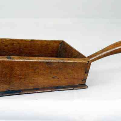 13,006 - SHORT HANDLE OFFERTORY WITH CURVED THICK HANDLE AND ASCENDING INTERLOCKING JOINTS