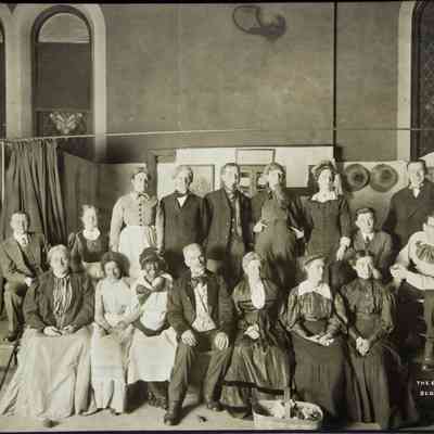 1912 – G	PHOTO OF MOCKERY: ADVERTISING A CHURCH POVERTY PARTY