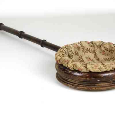 12,002 - LONG HANDLE OFFERTORY POLE PLATE