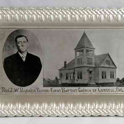 17,537 - CHURCH TIN TRAY. FIRST BAPTIST CHURCH OF CORDELL