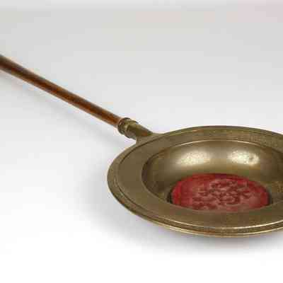 12,014 - LONG HANDLED OFFERTORY POLE PLATE COLLECTOR