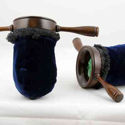 13,511 - OFFERING BAG WITH OPPOSING HANDLES