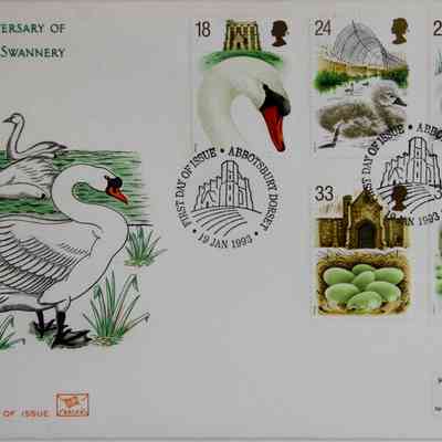 1993 – A	ROYAL POST CARD STAMP OF THE ABBOTSBURY TITHE BARN