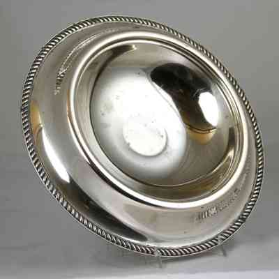 17,028 - CHURCH OFFERING PLATE WITH INVERTED DRAPED EDGE AND ROPE OUTER BAND