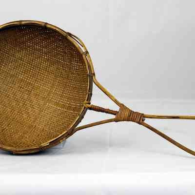 12,516 - MEDIUM HANDLE OFFERTORY WITH LARGE ROUND BASKET RECEPTACLE