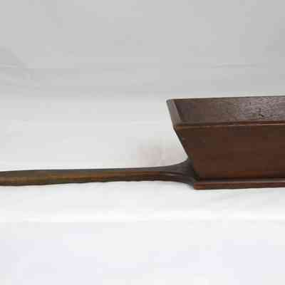 12,503 - MEDIUM HANDLE OFFERTORY WITH FLUTED, SQUARE COLLECTOR TOP